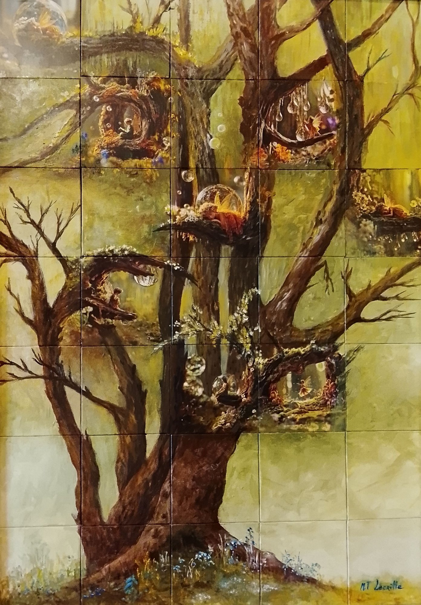 Le dortoir des fées — œuvre hybride Dibond et huile, grand arbre abritant plusieurs nichées de fées